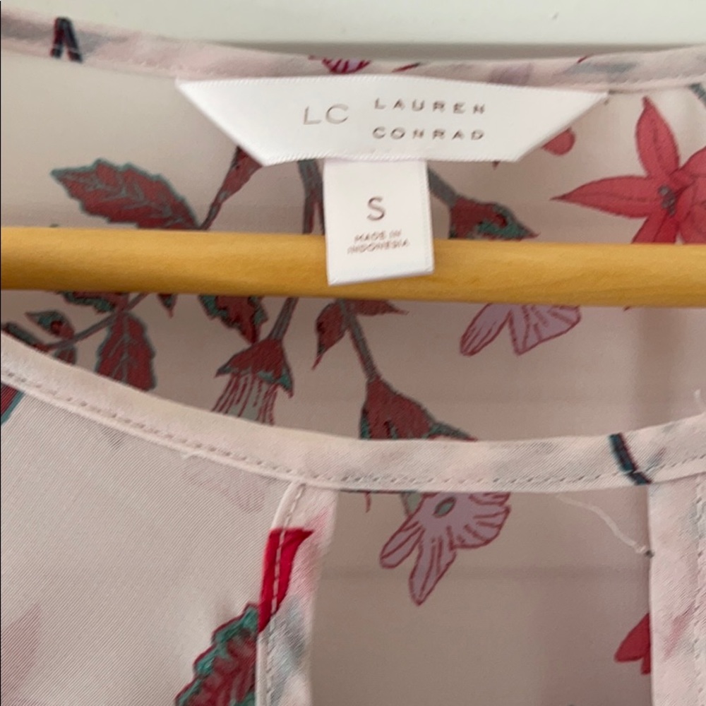 LAUREN CONRAD Boho top